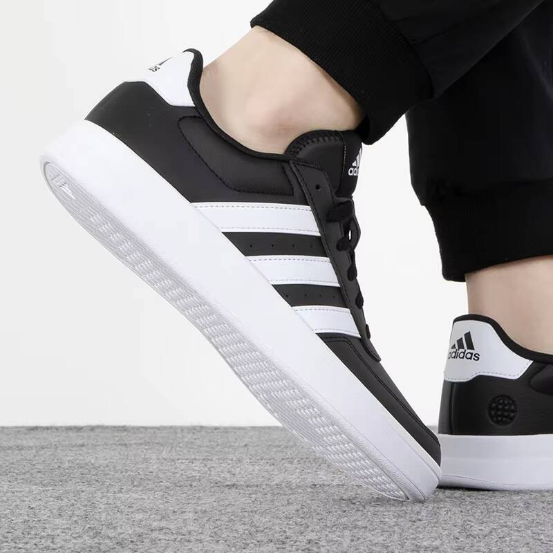 Nuove Scarpe da Tennis Adidas  - Adidas Shoes Samba recensione e prezzo